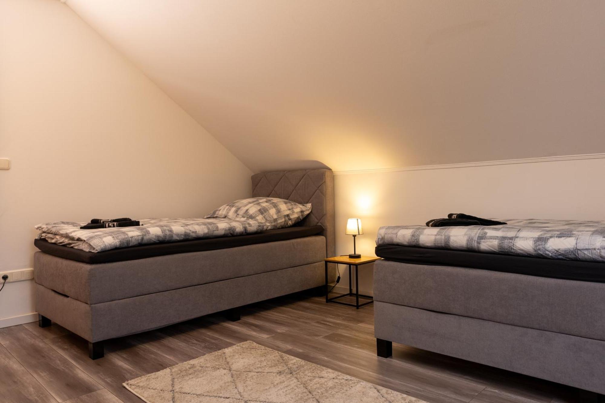 Ganzes Ferienhaus In Leipzig Mit Garage Und Fussbodenheizung Εξωτερικό φωτογραφία