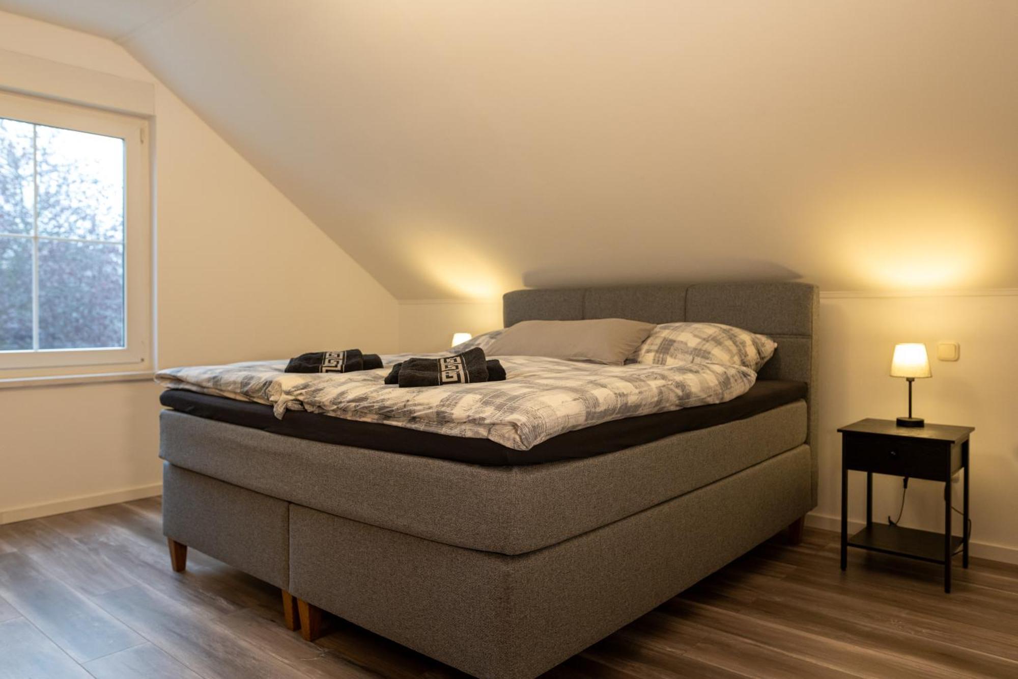 Ganzes Ferienhaus In Leipzig Mit Garage Und Fussbodenheizung Εξωτερικό φωτογραφία