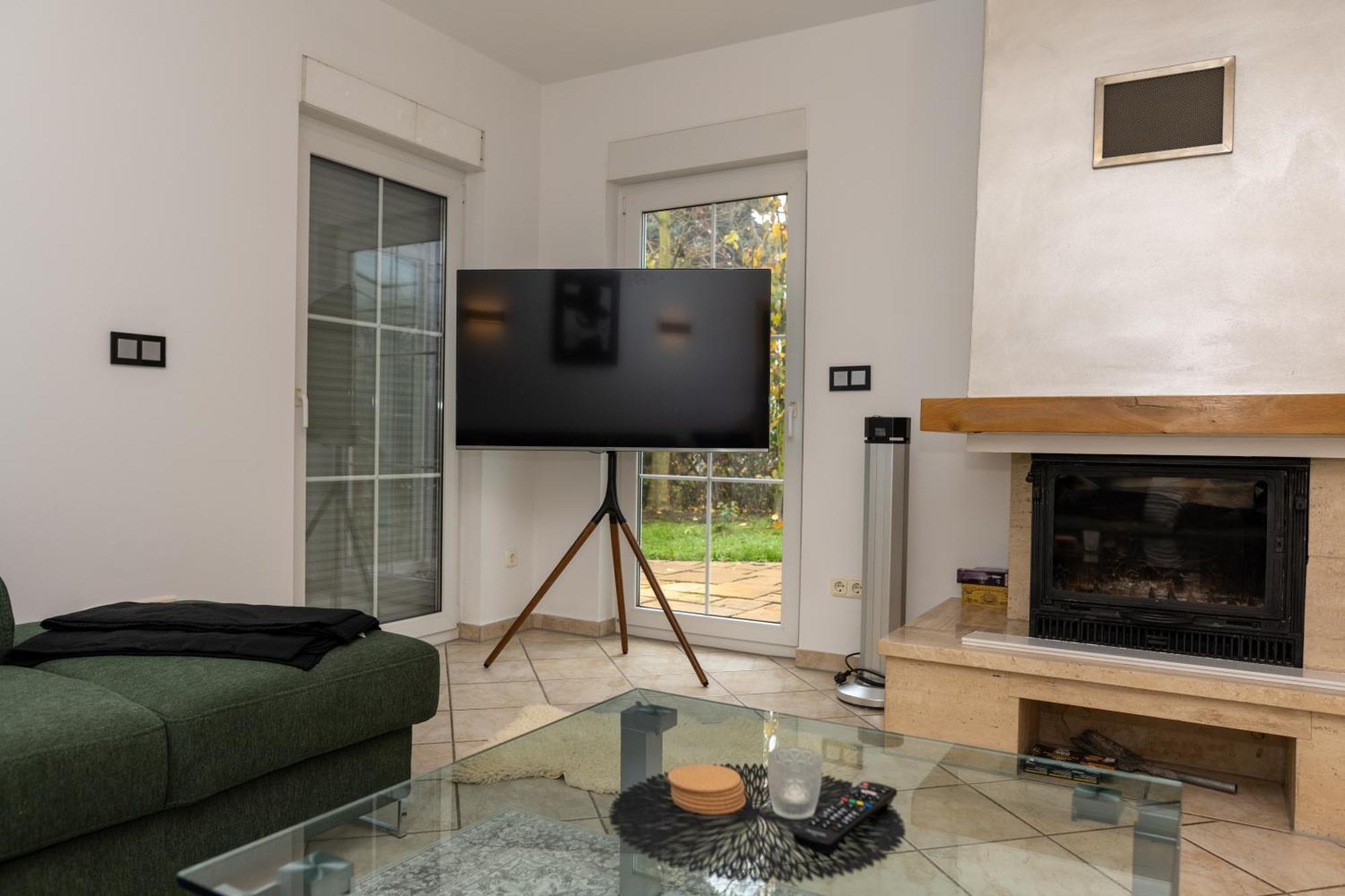 Ganzes Ferienhaus In Leipzig Mit Garage Und Fussbodenheizung Εξωτερικό φωτογραφία
